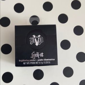 Kat Von D brightening powder golden